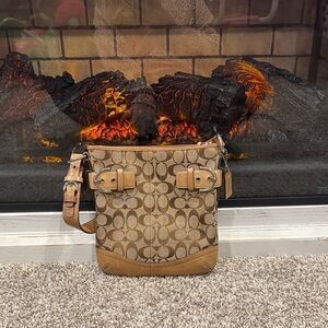 Vintage Coach Tan Leather Crossbody Bag